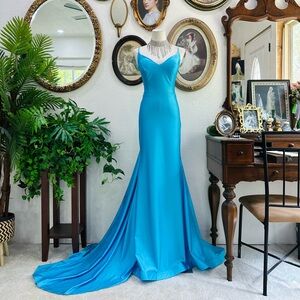 Elegant Teal Satin Evening Gown - Formal Women’s Dress